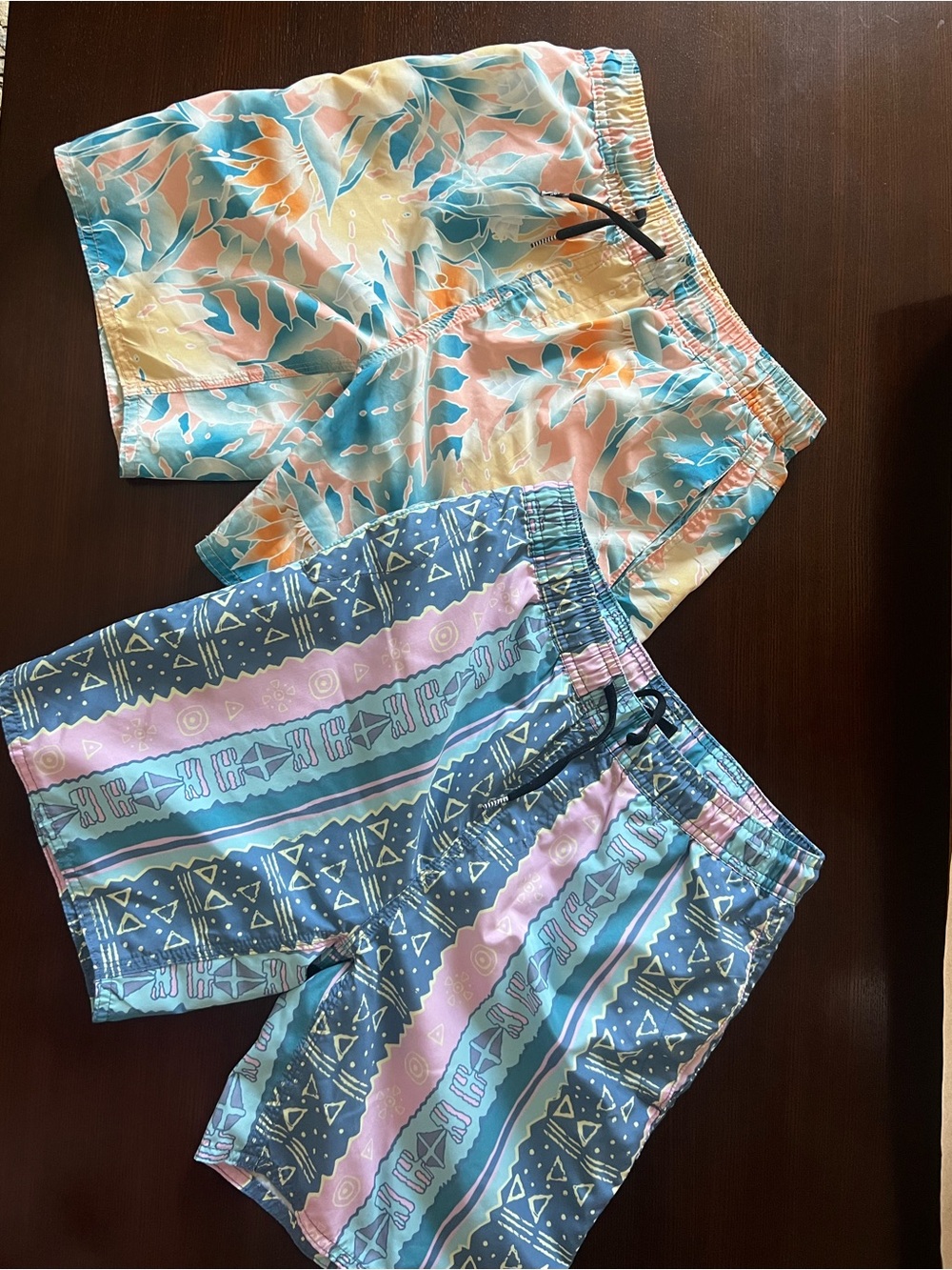 Volcom Pastel Multicolor Tropical & Aztec Print Women's Shorts